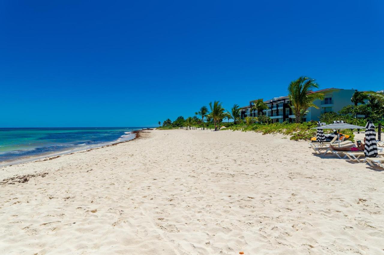 Mareazul Beach Front Condos At Playa Del Carmen Esterno foto