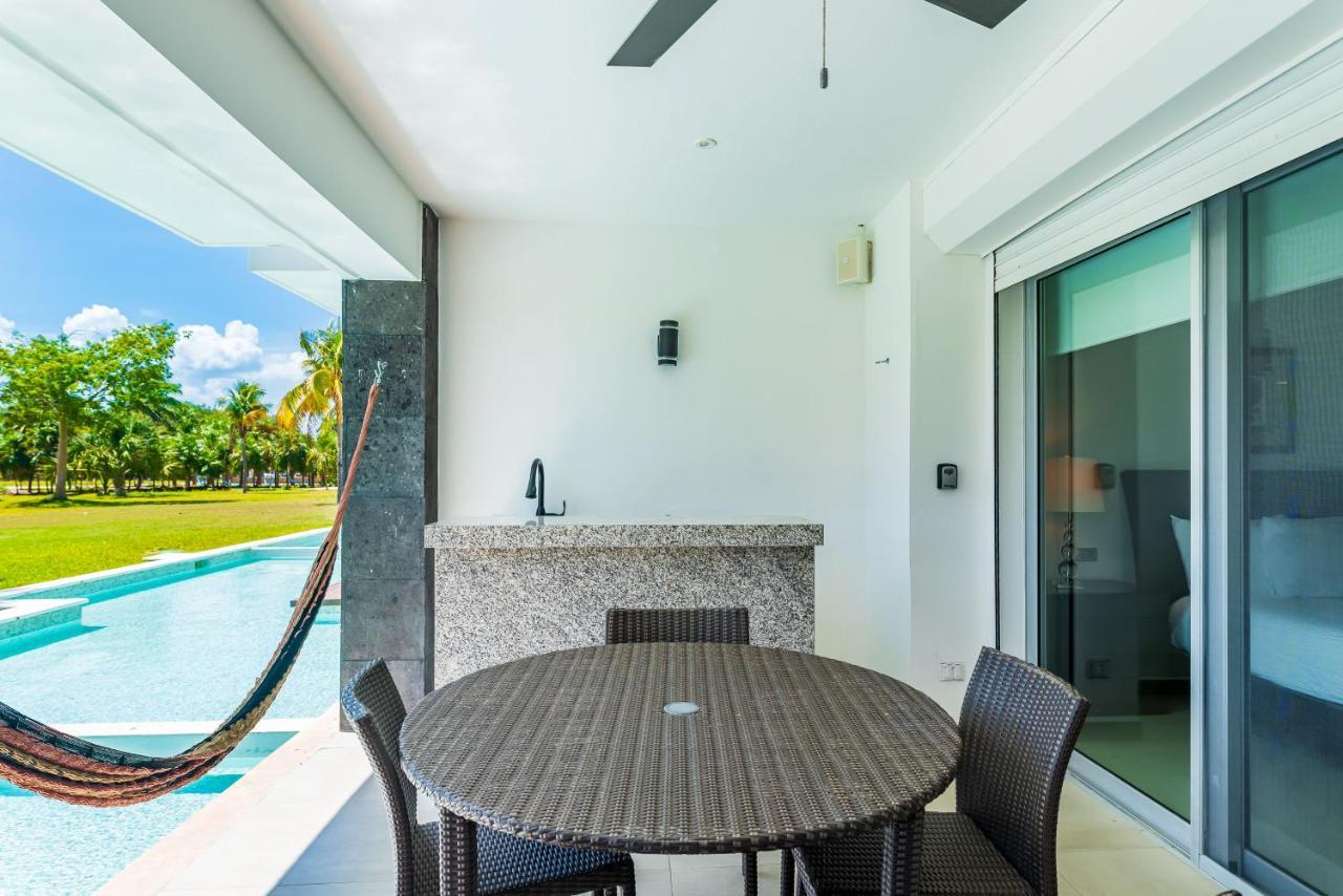 Mareazul Beach Front Condos At Playa Del Carmen Esterno foto