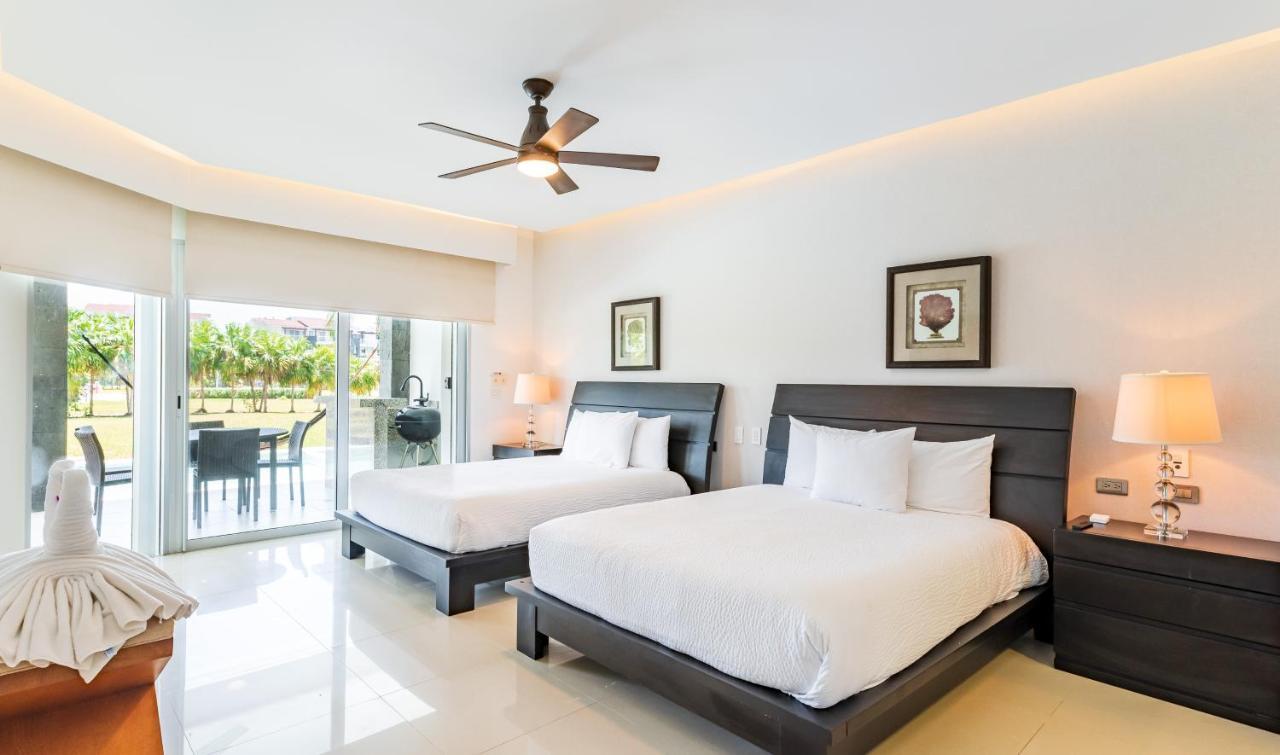 Mareazul Beach Front Condos At Playa Del Carmen Esterno foto