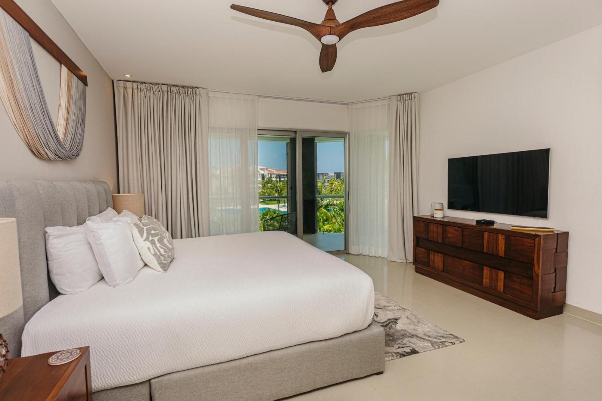 Mareazul Beach Front Condos At Playa Del Carmen Esterno foto